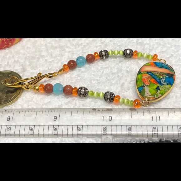 Stunning yellow and orange beaded bracelet - Picture 9 of 10